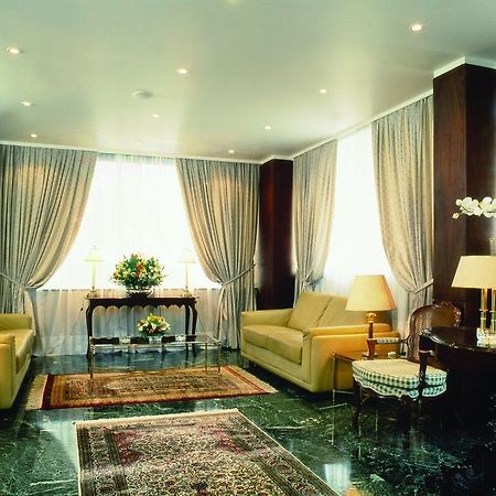 The Park Hotel Piraeus Bilik gambar