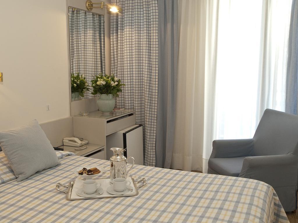 The Park Hotel Piraeus Luaran gambar